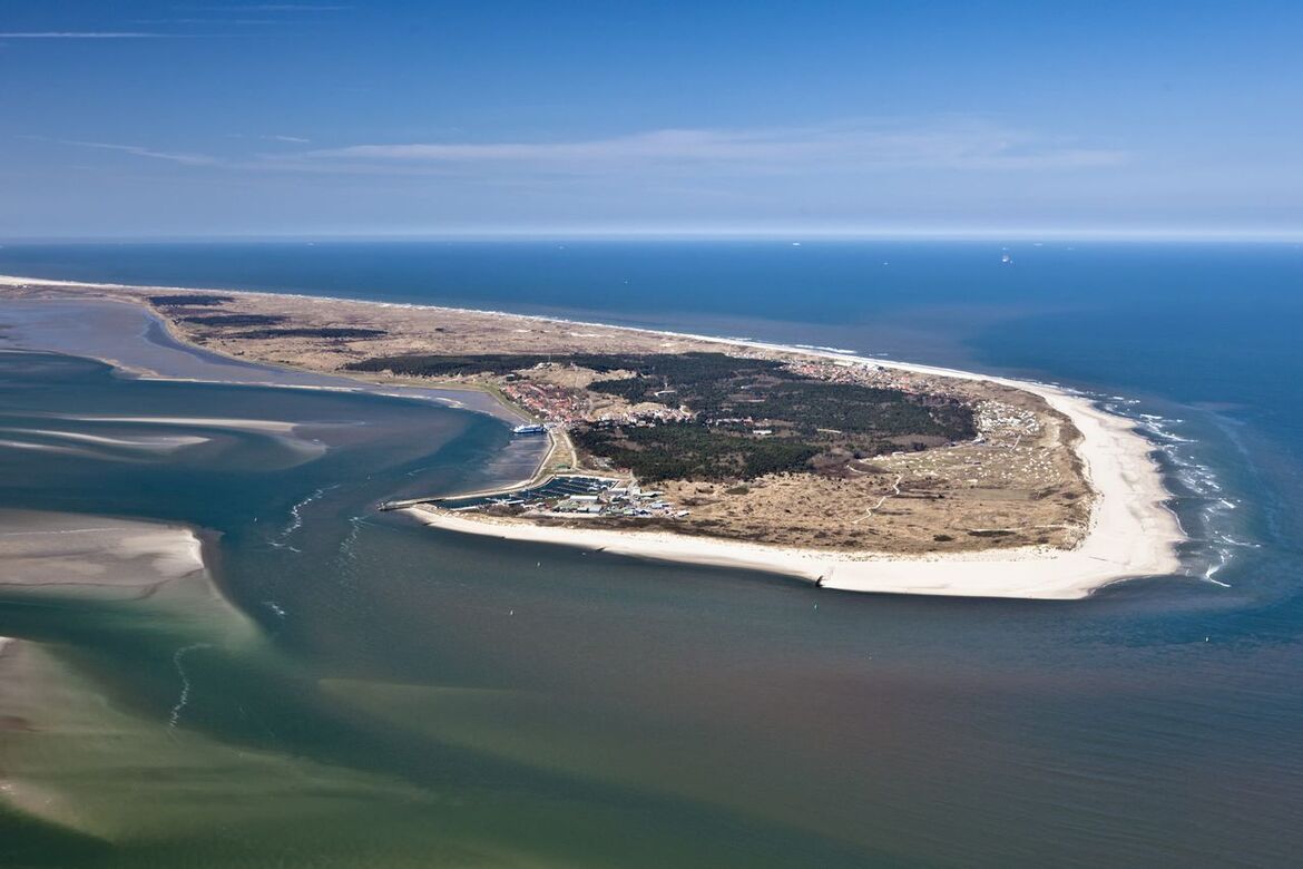 vlieland-vanuit-de-lucht-1